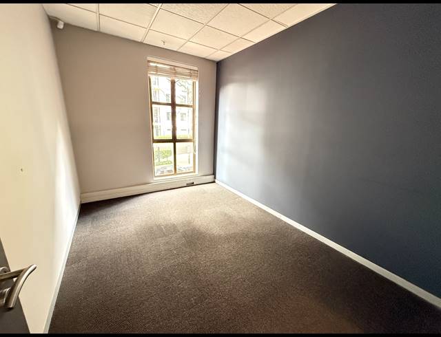 574M² OFFICE TO LET IN ROSEBANK